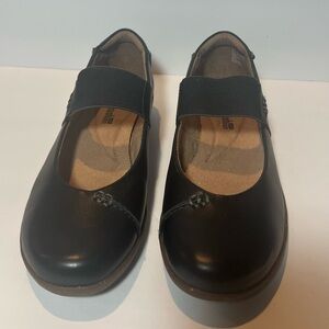 Clarks Black Mary Jane Flats